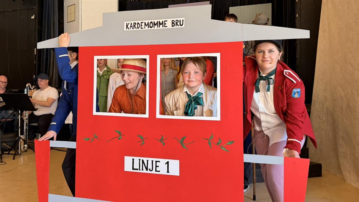 Forestillingen Folk og Røvere i Kardemomme By 